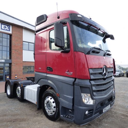 MERCEDES ACTROS 2545 STREAMSPACE 6x2 TRACTOR UNIT 2013 DK63 HYX Fleetex