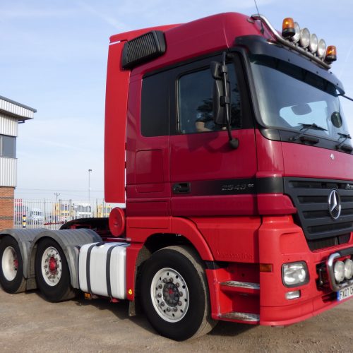 Mercedes Actros 2546