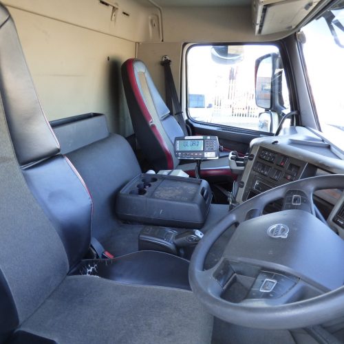 Volvo FM410 8x4 Tridem Bulk Tipper Interior