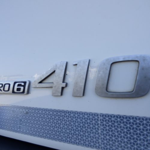 Volvo FM410 8x4 Tridem Bulk Tipper Badge