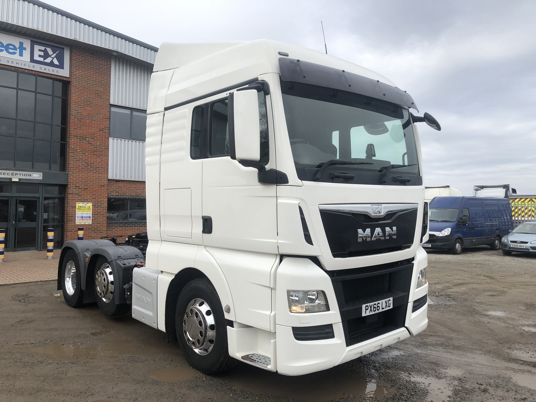 MAN TGX 26.480 EU6 XLX 6X2 TRACTOR UNIT 2016 PX66 LXG