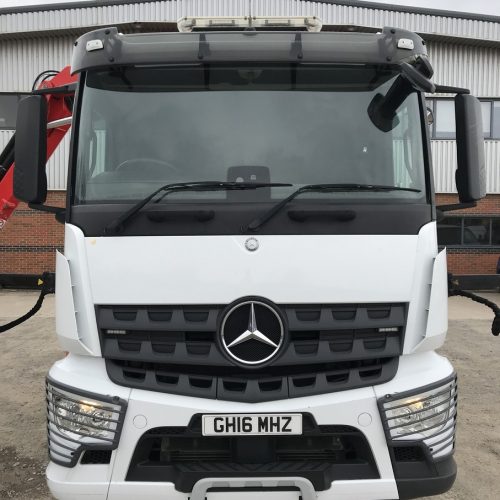 MERCEDES AROCS 4X2 TRACTOR UNIT WITH CRANE 2016 GH16 MHZ - Fleetex