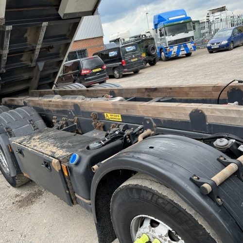 Scania G410 8x2 Aluminium White Truck Bed