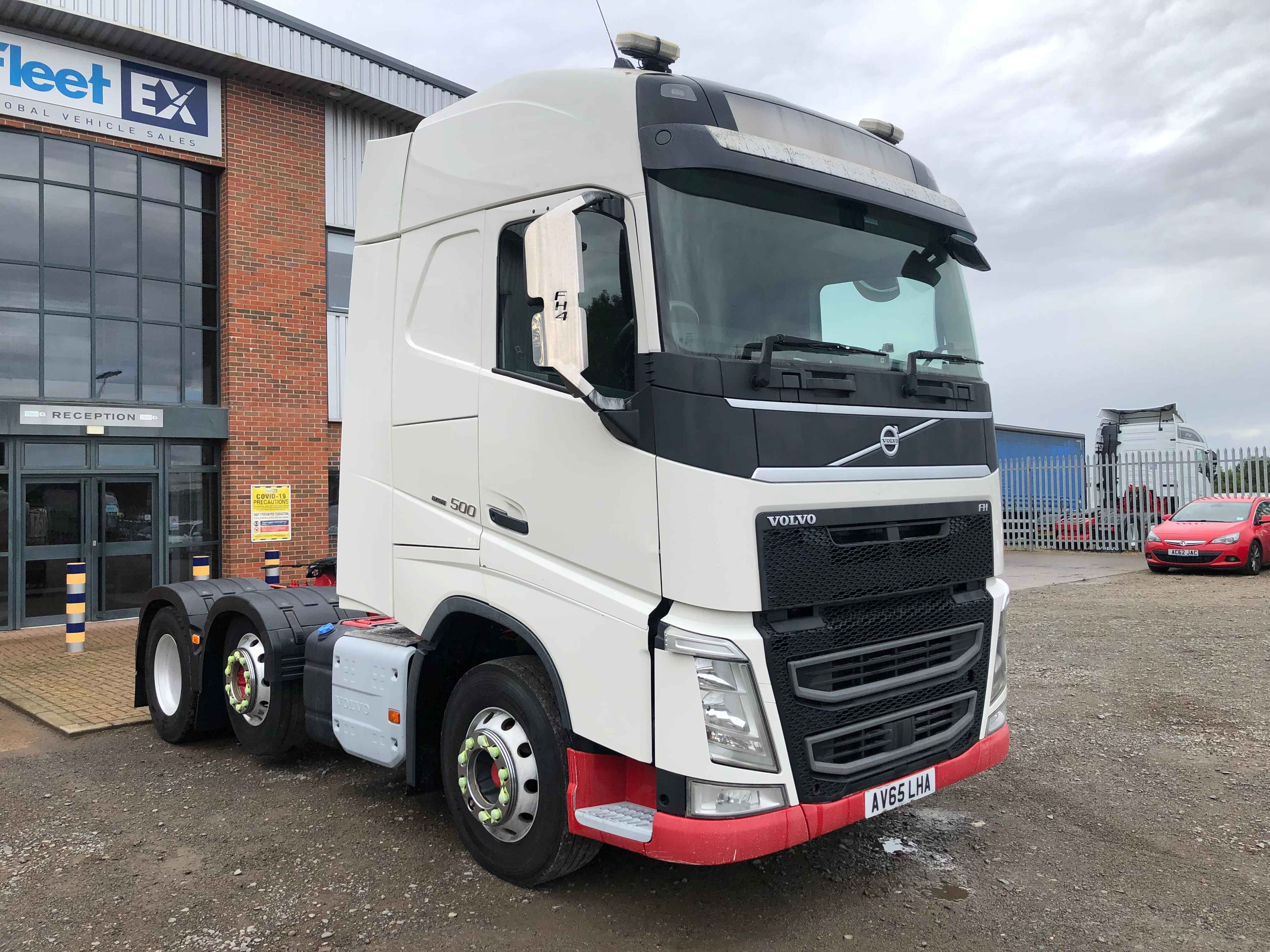 VOLVO FH500 *EURO 6* GLOBETROTTER 6X2 TRACTOR UNIT 2015 - AV65 LHA ...