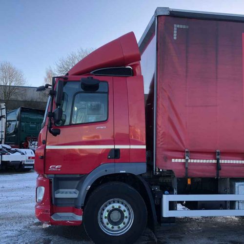 red daf lorry exterior cab left