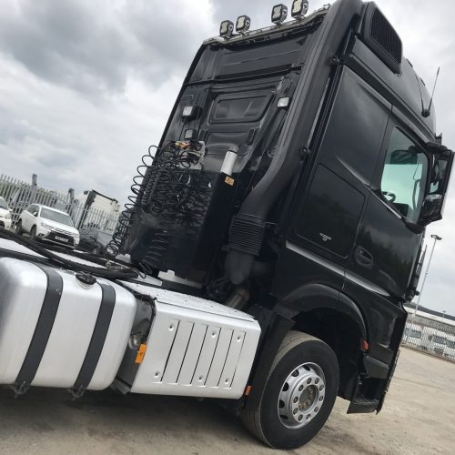 MERCEDES AROCS 2551 *EURO 6* 6X2 TAG AXLE TRACTOR UNIT 2017 - HX17 YFY ...