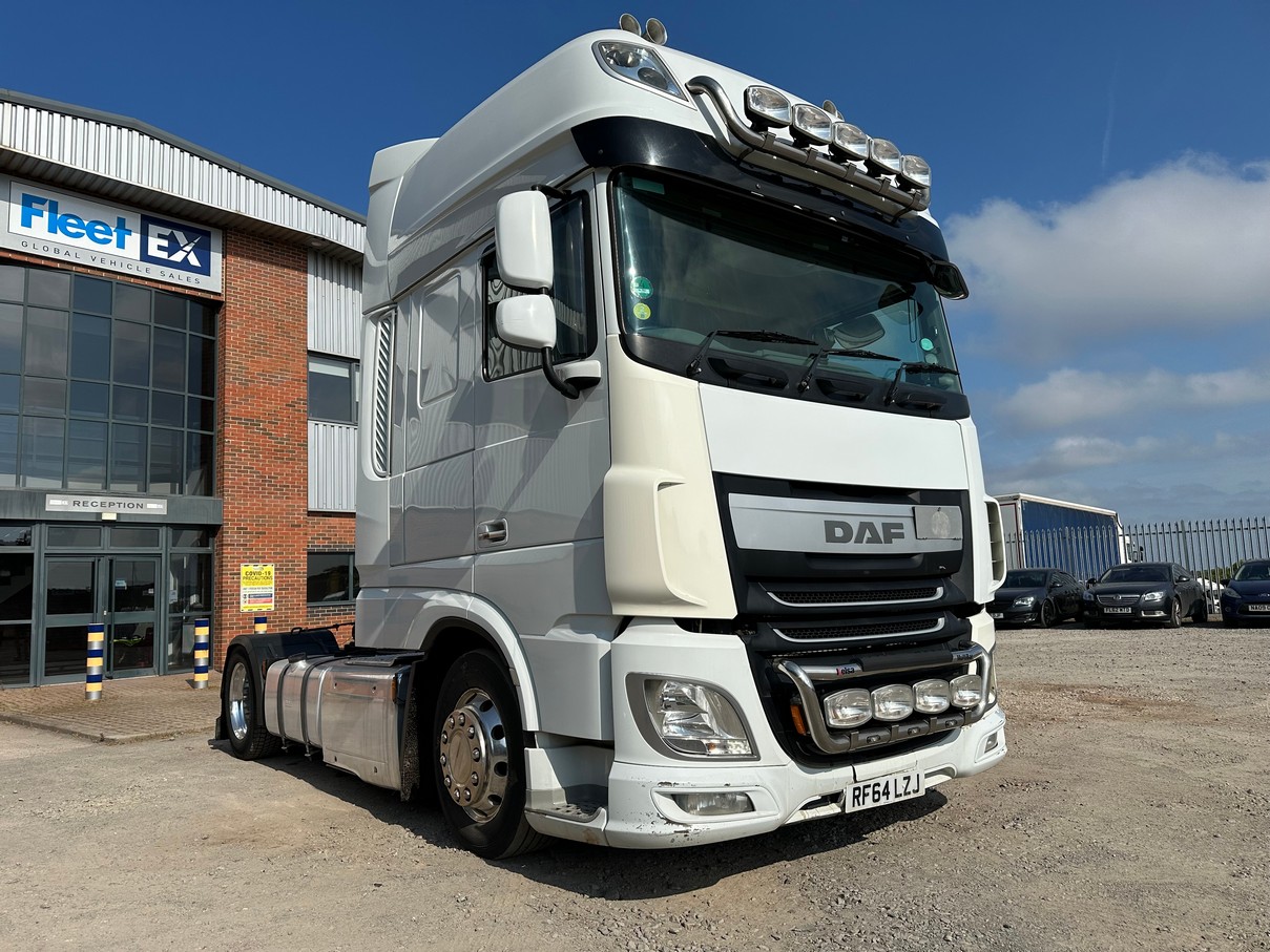 DAF Lowride Tractor Unit White