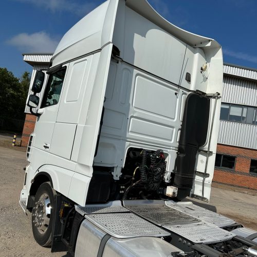 DAF Lowride Tractor Unit White