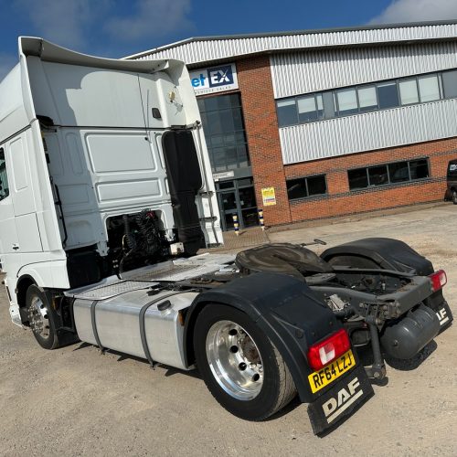 DAF Lowride Tractor Unit White