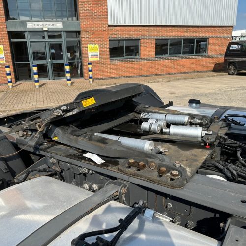 DAF Lowride Tractor Unit White Rear