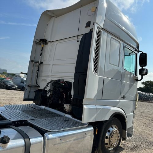 DAF Lowride Tractor Unit White