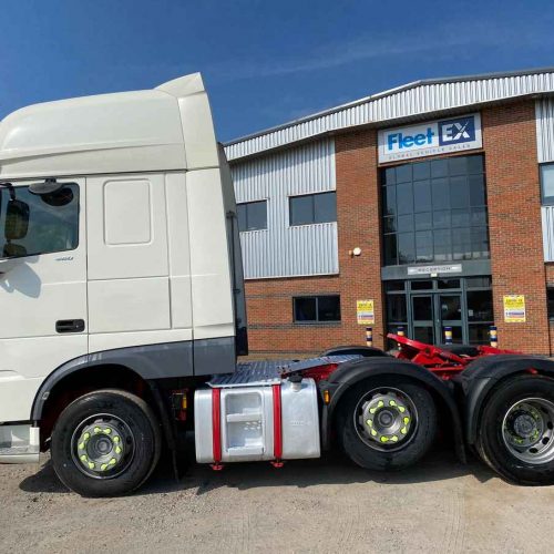 DAF Superspace 6x2 Tractor Unit 2016 Side View