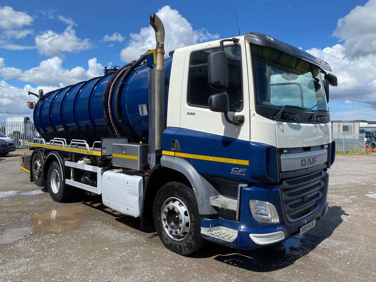 DAF CF 330 6x2 Vacuum Tanker 2015 Blue and White