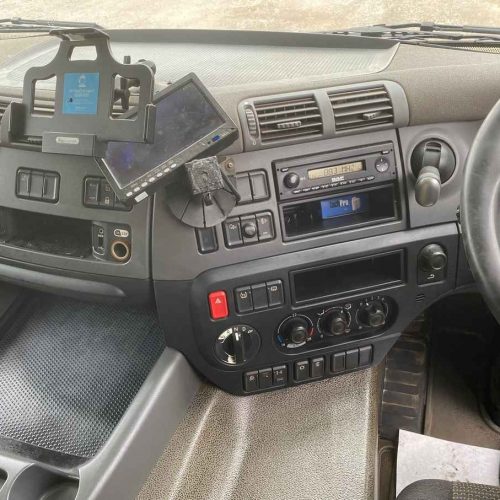 Red DAF CF 400 8x2 Vacuum Tanker 2015 Interior Dashboard