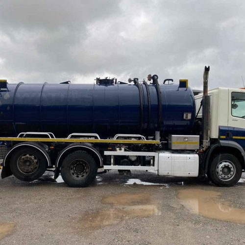 DAF CF 330 6x2 Vacuum Tanker 2015 Blue and White MTV