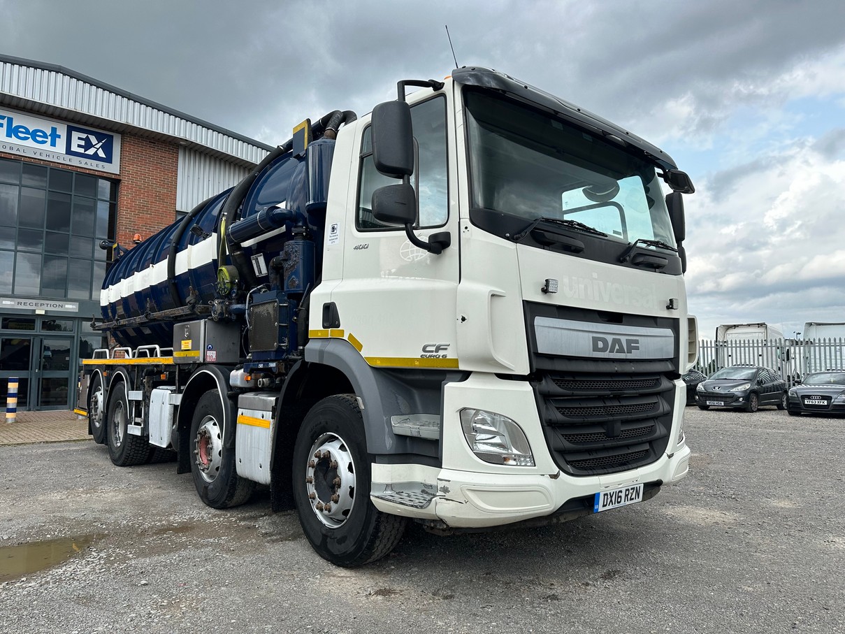 DAF 400 8x2 Vacuum Tanker 2016 Blue and White