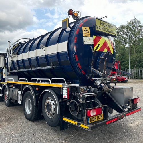 DAF 400 8x2 Vacuum Tanker 2016 Blue and White